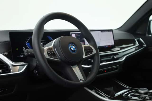 BMW X5 (2025) thumbnail 6