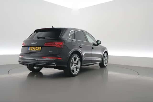 Audi Q5 (2020) thumbnail 2