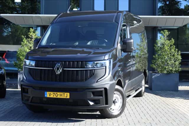 Renault Master (2024) thumbnail 1