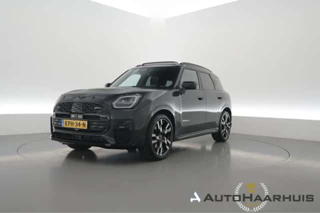 MINI Countryman (2024) thumbnail 1