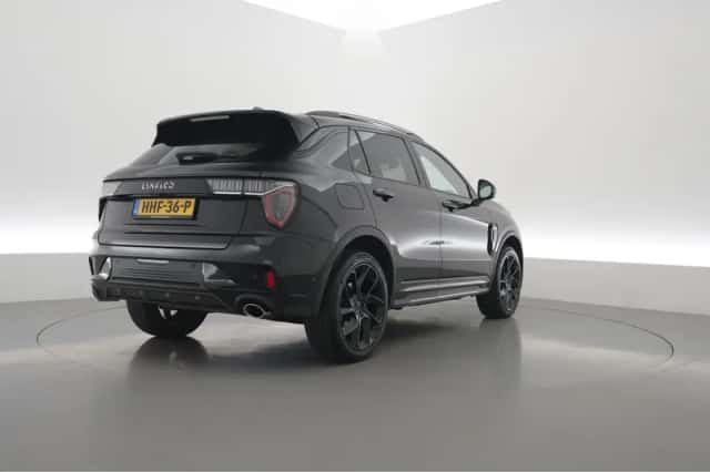 Lynk & Co 01 (2023) thumbnail 2