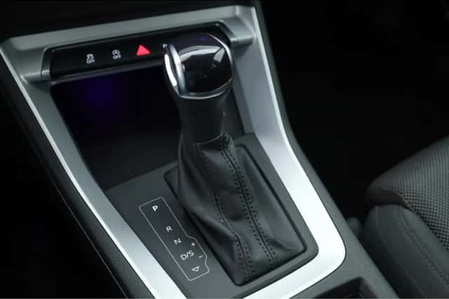 Audi Q3 (2022) thumbnail 6