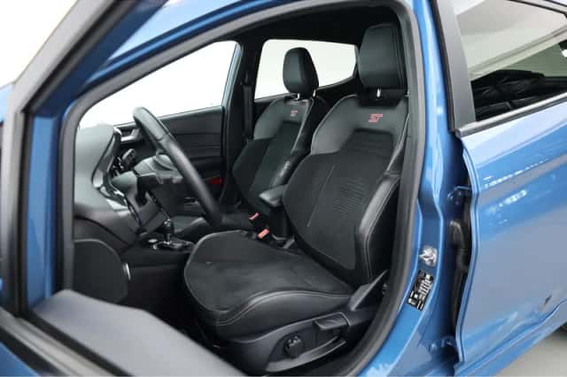 Ford Fiesta (2019) thumbnail 3