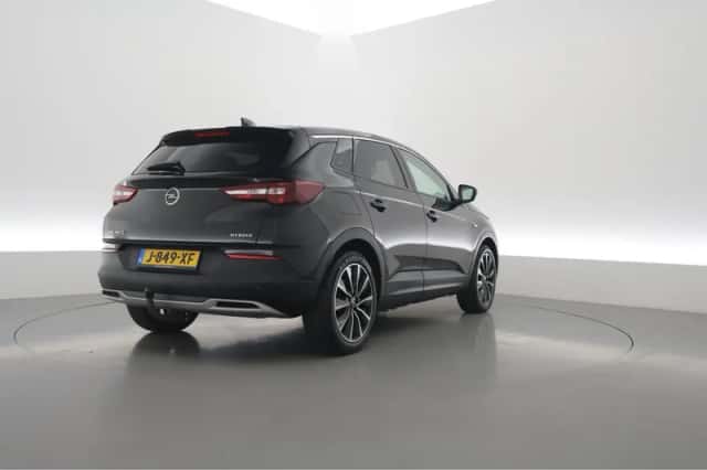 Opel Grandland X (2020) thumbnail 2