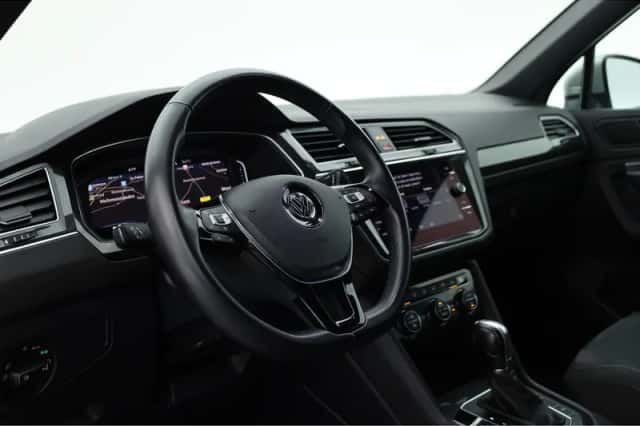 Volkswagen Tiguan (2019) thumbnail 6