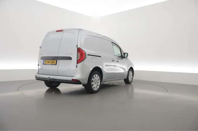 Mercedes-Benz Citan (2024) thumbnail 2