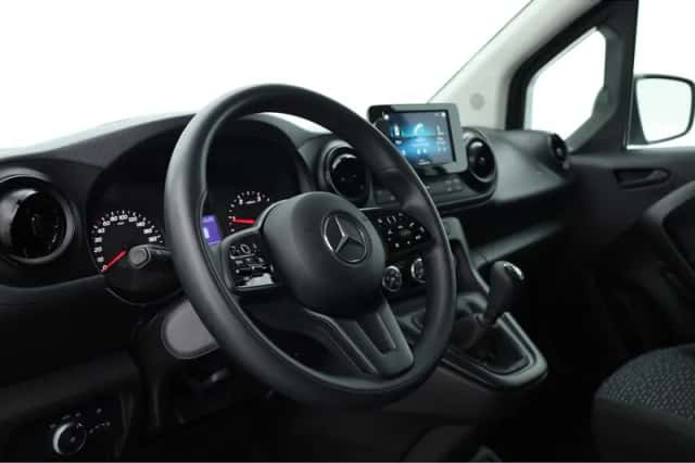 Mercedes-Benz Citan (2024) thumbnail 6