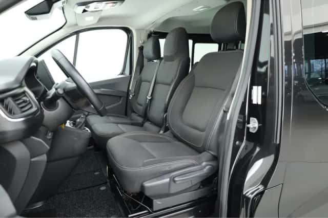 Nissan Primastar (2022) thumbnail 3