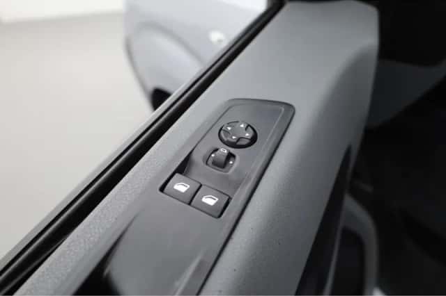 Peugeot Expert (2023) thumbnail 6
