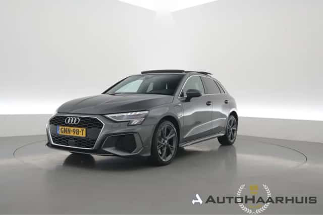Audi A3 (2023) thumbnail 1