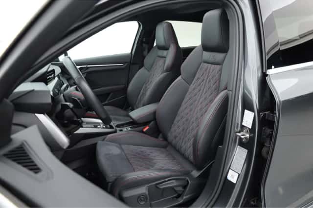 Audi A3 (2023) thumbnail 3