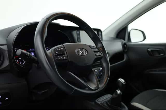 Hyundai i10 (2022) thumbnail 6