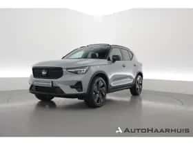 Volvo XC40 (2025)