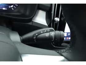 Volvo XC40 (2025) thumbnail 15