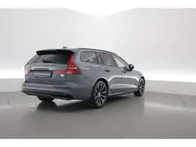 Volvo V60 (2022) thumbnail 2