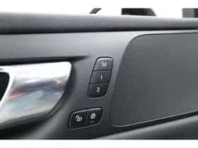 Volvo V60 (2022) thumbnail 9