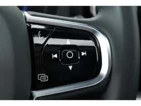 Volvo XC60 (2024) thumbnail 13