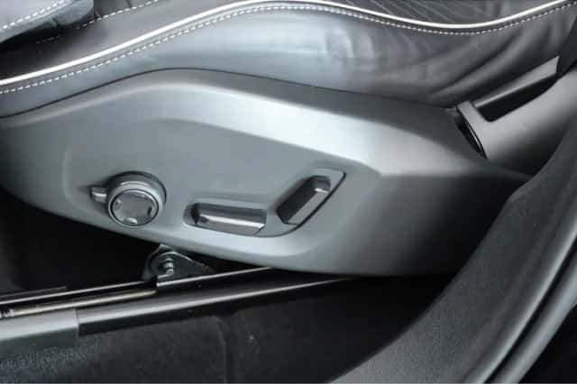 Volvo XC60 (2024) thumbnail 5