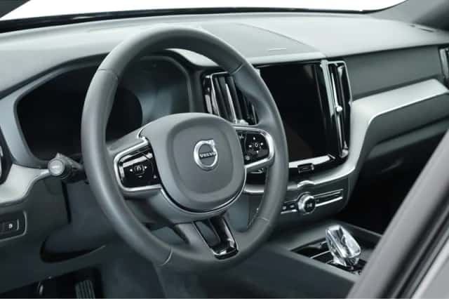 Volvo XC60 (2024) thumbnail 6