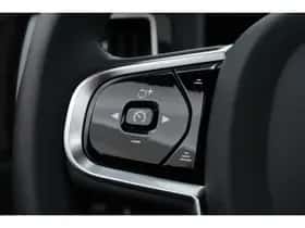Volvo XC60 (2024) thumbnail 10