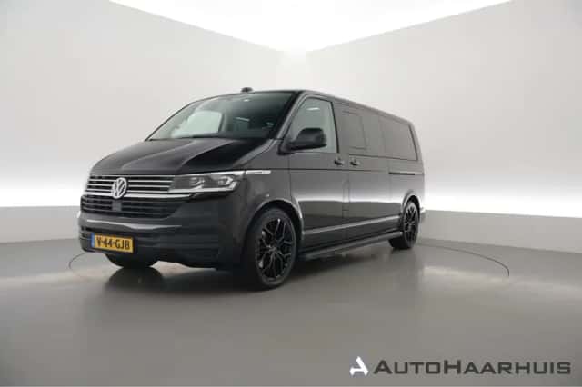 Volkswagen Transporter (2024) thumbnail 1