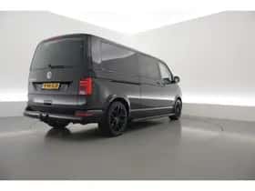 Volkswagen Transporter (2024) thumbnail 2