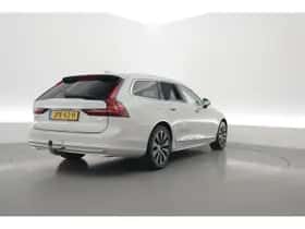 Volvo V90 (2021) thumbnail 2