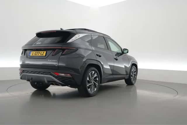 Hyundai Tucson (2021) thumbnail 2