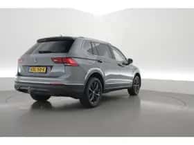 Volkswagen Tiguan (2024) thumbnail 2