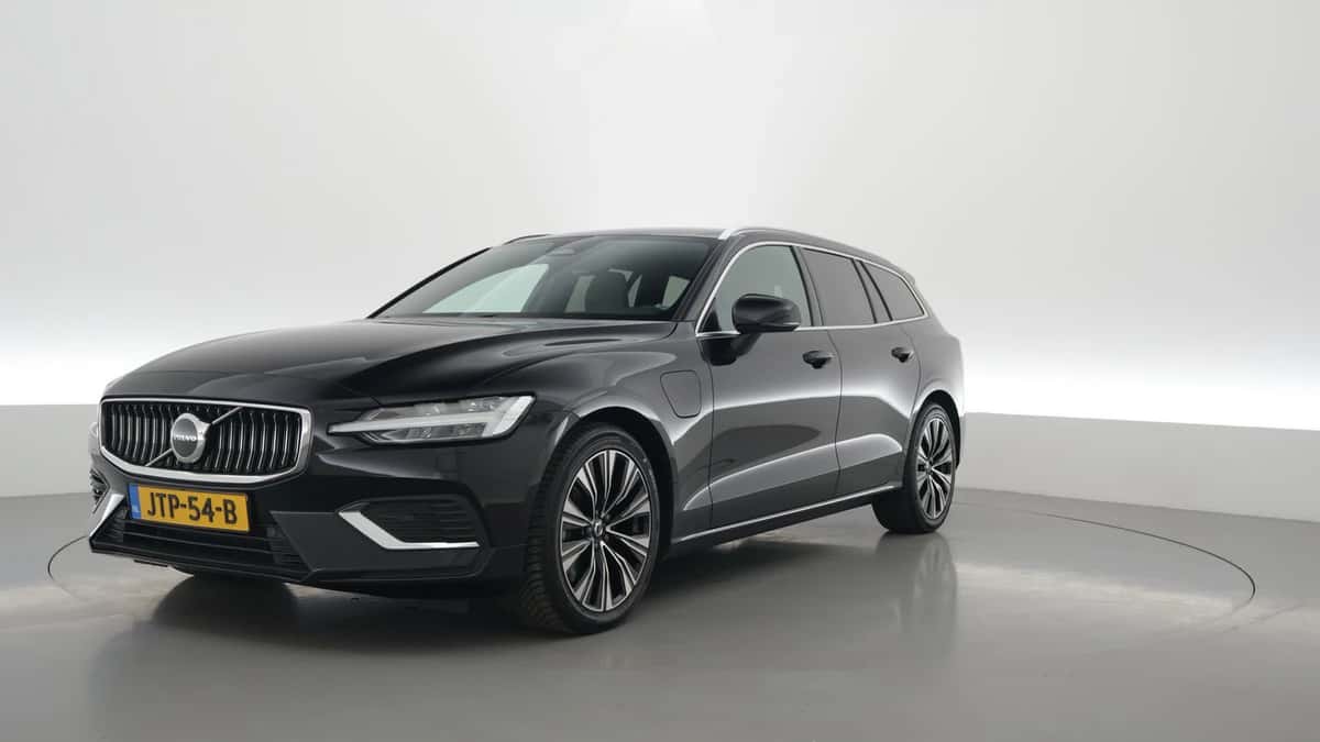 Volvo V60 (2022) — foto 1