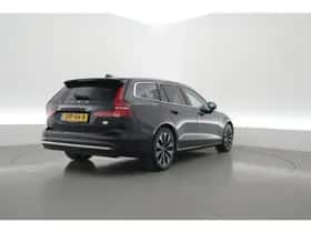 Volvo V60 (2022) thumbnail 2
