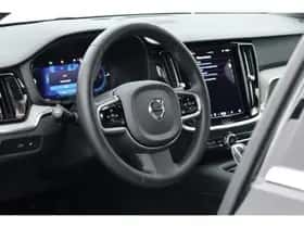 Volvo V60 (2022) thumbnail 7