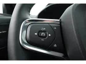 Volvo XC40 (2025) thumbnail 14