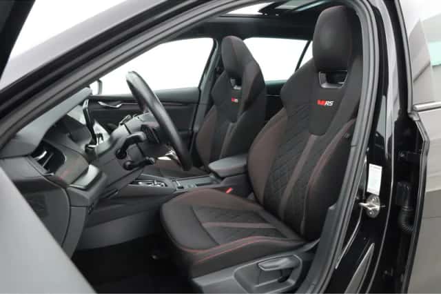 Škoda Octavia (2022) thumbnail 3