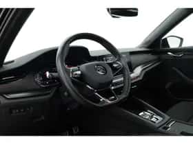 Škoda Octavia (2022) thumbnail 6