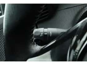 Peugeot 2008 (2021) thumbnail 11