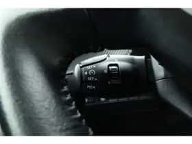 Peugeot 2008 (2021) thumbnail 13