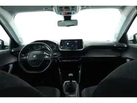 Peugeot 2008 (2021) thumbnail 7