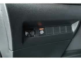 Peugeot 2008 (2021) thumbnail 10