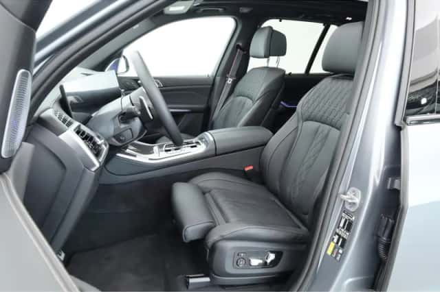 BMW X5 (2025) thumbnail 3