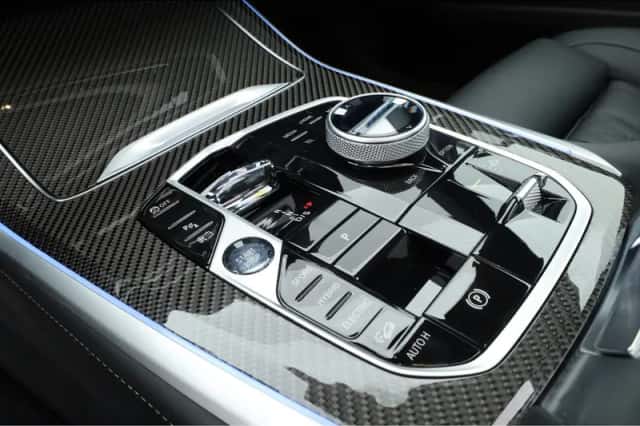 BMW X5 (2025) thumbnail 6