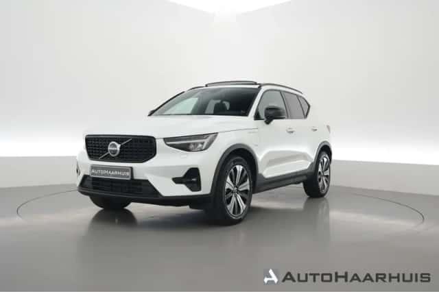 Volvo XC40 (2022) thumbnail 1