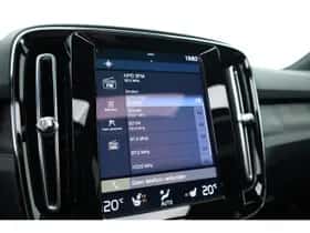 Volvo XC40 (2022) thumbnail 19