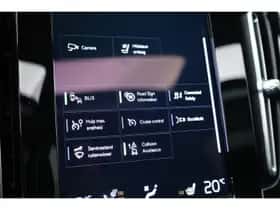 Volvo XC40 (2022) thumbnail 21