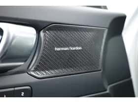 Volvo XC40 (2022) thumbnail 10