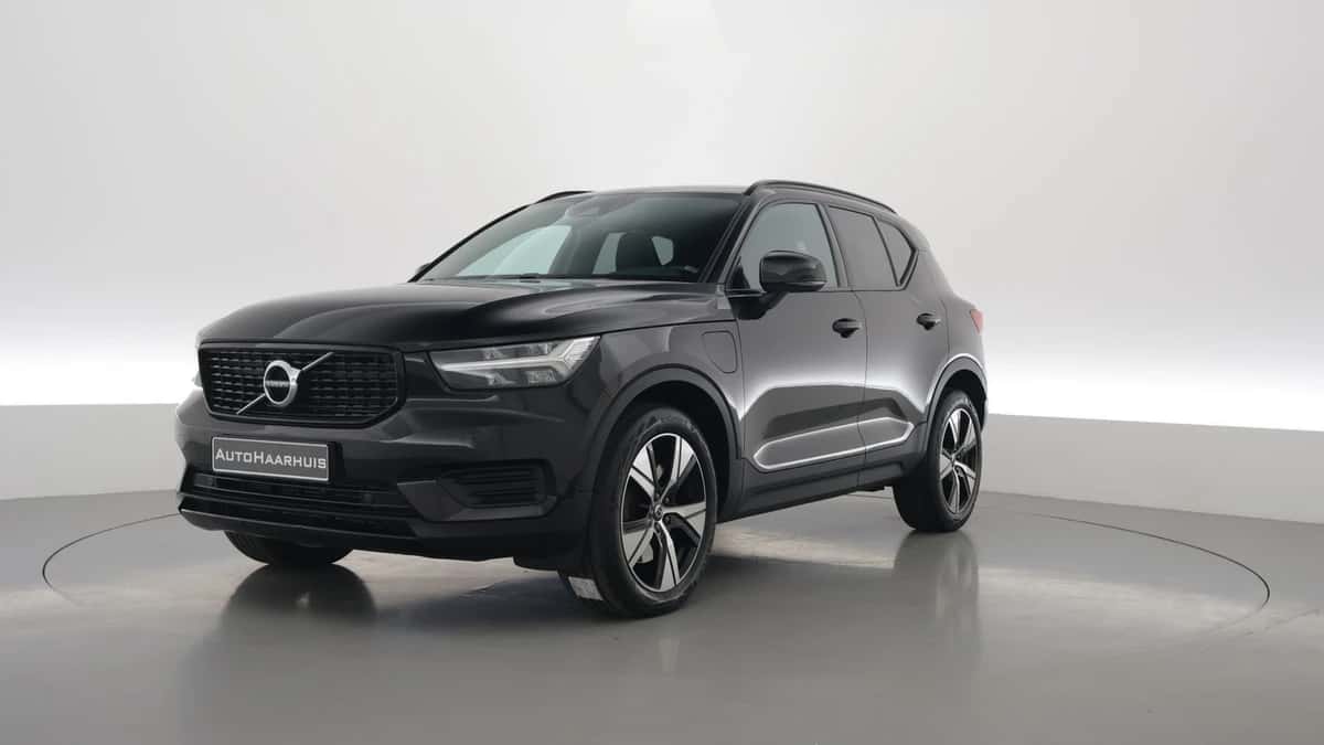 Volvo XC40 (2022) — foto 1
