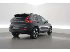 Volvo XC40 (2022) thumbnail 2