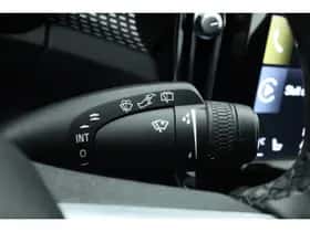 Volvo XC40 (2022) thumbnail 11