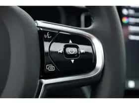 Volvo XC60 (2025) thumbnail 15