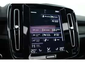 Volvo XC40 (2022) thumbnail 17